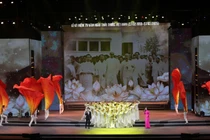  Bản hùng ca người chiến sĩ áo trắng 