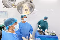 Thành công tái tạo dây chằng chéo lần 3 mang lại hy vọng cho bệnh nhân