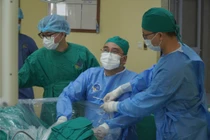 Thoát tiểu rắt 8 năm nhờ bóc nhân tuyến tiền liệt bằng laser