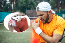 Nhiều người đau vai do rách chóp xoay khớp vai, cần biết cách chữa đúng