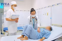 Đang sinh hoạt tại nhà, người phụ nữ 60 tuổi sốc tim nguy kịch