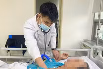 Đau bụng quanh rốn không ngờ vỡ phình động mạch chủ bụng