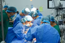 Lấy vạt đùi tạo hình lưỡi cho bệnh nhân ung thư