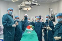 Cứu bệnh nhân xuất huyết tiêu hóa nặng do 2 dị vật đâm thủng ruột non