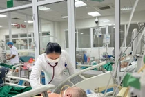 Nhiều ca viêm phổi phải thở máy, lọc máu: Cảnh báo từ chuyên gia