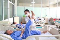 Trời lạnh: "Ám ảnh" đột quỵ não, đột quỵ tim tăng nhanh trong giới trẻ