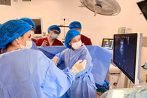 2 ca can thiệp bào thai mang cơ hội sống khỏe cho trẻ trong bụng mẹ