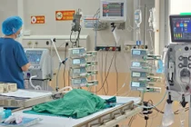 Giành lại sự sống cho bé gái 5,5 tháng tuổi từ “cửa tử” nhờ kỹ thuật lọc máu liên tục