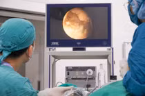 Cụ ông 87 tuổi cấp cứu sau nhiều giờ không thể tiểu tiện