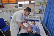 Sau 5 ngày sốt, thanh niên 22 tuổi ngừng tuần hoàn do viêm cơ tim cấp
