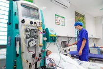 Đau bụng âm ỉ không ngờ viêm tụy cấp nặng, Triglycerid tăng gấp 30 lần