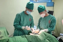 Ung thư dạ dày biến chứng chảy máu, cách gì phát hiện sớm?