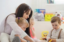 Giúp việc nhà giàu Việt phải làm những gì? 