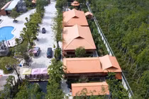 Chiêm ngưỡng biệt phủ 15 ha toàn gỗ quý độc nhất Việt Nam