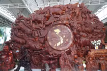 Gốc cây 300 tuổi điêu khắc được trả 16 tỷ, chủ “kiêu” không bán