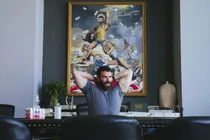 Cuộc sống vương giả của tỷ phú ngủ với 17 chân dài/tuần 