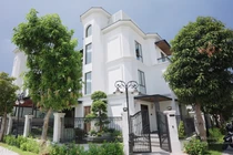 Trầm trồ “biệt thự hàng hiệu” rộng 400 m2 tại Hà Nội 