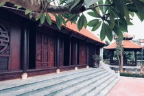 Ngắm nghía “biệt phủ” gỗ lim 1.000m2 đẹp hiếm có ở Nam Định 