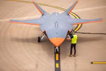 Máy bay không người lái tàng hình Úc lần đầu tiên cất cánh