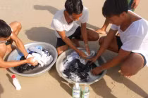 Xà phòng để giặt đồ trong nước biển