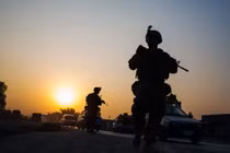 Nghi vấn quân đội Mỹ đã sát hại nhiều dân thường trong vụ tấn công ở sân bay Kabul