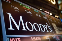 Moody's hạ triển vọng tín nhiệm của Việt Nam