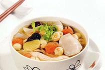 Thịt hầm lá sen trị cao huyết áp