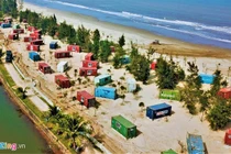 Chủ đầu tư lên tiếng việc 130 container 'mọc' giữa rừng phòng hộ