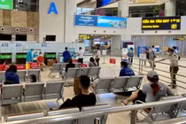 Đường hàng không Việt Nam nhộn nhịp nhất thế giới vắng vẻ lạ thường