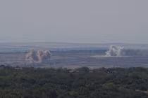 Video quân đội Syria pháo kích khủng bố Al-Qaeda ở Idlib