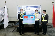 Gần 1 triệu liều vắc xin phòng COVID-19 của Chính phủ Nhật Bản trao tặng đã về đến Sân bay Quốc tế Nội Bài