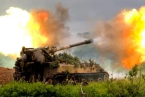 Quân đội Nga thử nghiệm lựu pháo tự hành 2S5 Giatsint-S 152 của Liên Xô trên chiến trường Luhansk