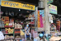 Người dân cạn tiền mua sắm?