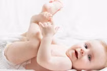 Tưởng giữ ấm cho con, ai ngờ khiến con bị viêm loét, ngứa ngáy da