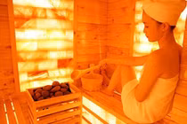 Xông hơi sau uống xạ, nên hay không?