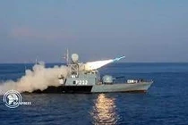 Nhiều vũ khí hiện đại nội địa của Iran tham gia tập trận Zulfiqar-1400