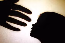 ​​​​​​​Lỗi của người lớn