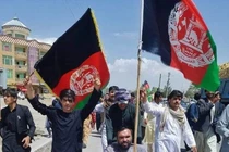 Hỗn loạn sân bay Kabul, xuất hiện xung đột đầu tiên với Taliban nhân kỷ niệm ngày độc lập