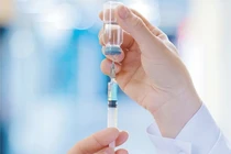 Hai trường hợp tiêm 4 mũi văcxin Covid-19 vẫn nhiễm bệnh 