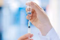 Hai trường hợp tiêm 4 mũi văcxin Covid-19 vẫn nhiễm bệnh 