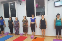 Giảm đau cột sống nhờ tập yoga trị liệu