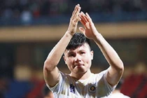 Quang Hải xúc động trước sự chia tay của người hâm mộ