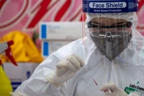 Một người tử vong tại khách sạn ở Tam Đảo, đang lấy mẫu xét nghiệm COVID-19