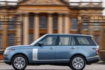 SUV hạng sang Range Rover giảm giá chính hãng gần cả tỷ đồng