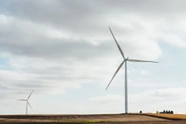 Phân tách nước sản xuất khí hydro hiệu quả hơn 50 lần