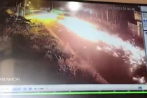 Tài xế kéo lê xe công an