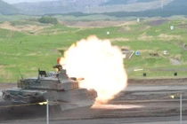 Nhật Bản thử nghiệm thực tế chiến đấu xe tăng chủ lực thế hệ thứ 4 Type-10