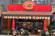 Phớt lờ lệnh cấm, nhiều quán cà phê tại Hà Nội vẫn mở cửa đón khách