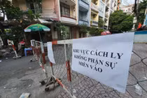 Bệnh nhân số 92 tái dương tính, TPHCM cách ly block chung cư