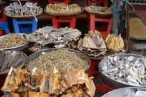 Sự thật rùng mình đằng sau những miếng cá khô 'ruồi không dám đậu'